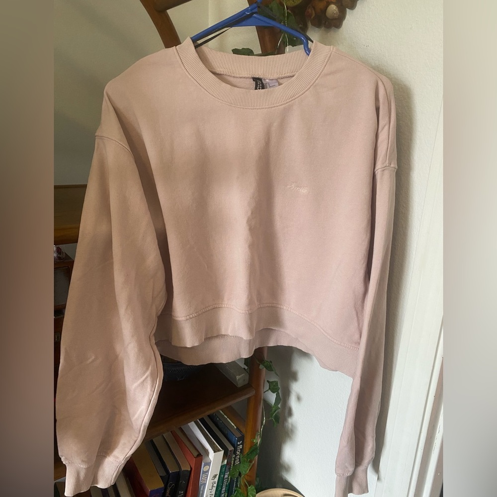 ‘Smile’ crop pullover